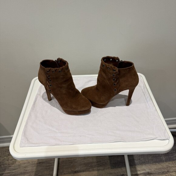 JESSICA SIMPSON BOOTIES - SIZE 5.5 - Picture 2 of 5